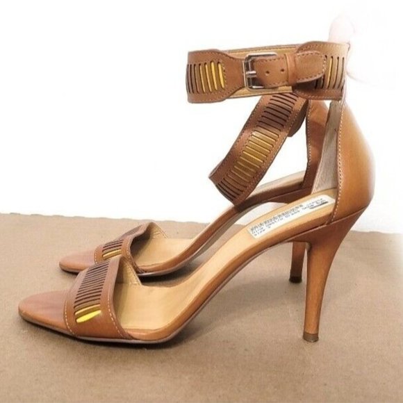 Nine West Tan Heels with Gold Accents - Picture 1 of 11